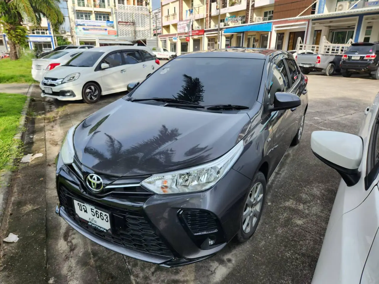 Toyota Yaris · สีเทา · ภาพถ่าย 1