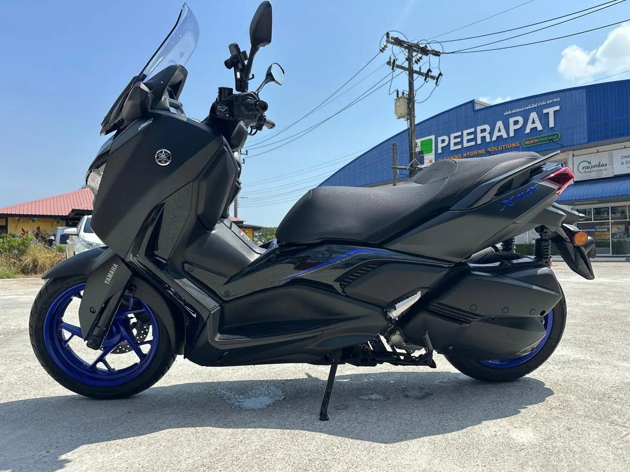 Yamaha XMAX · Чёрный · Фото 1